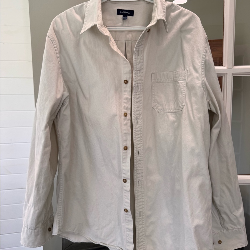 Croft & Barrow Cream Casual Button Down Shirt